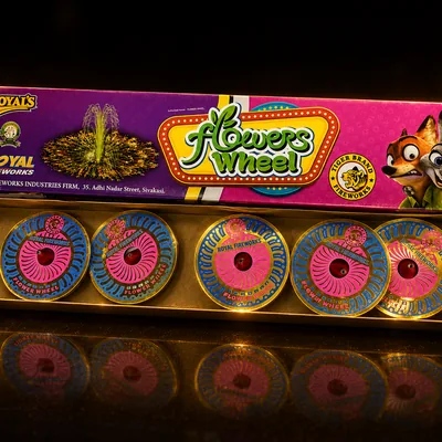ROYAL FLOWER WHEEL